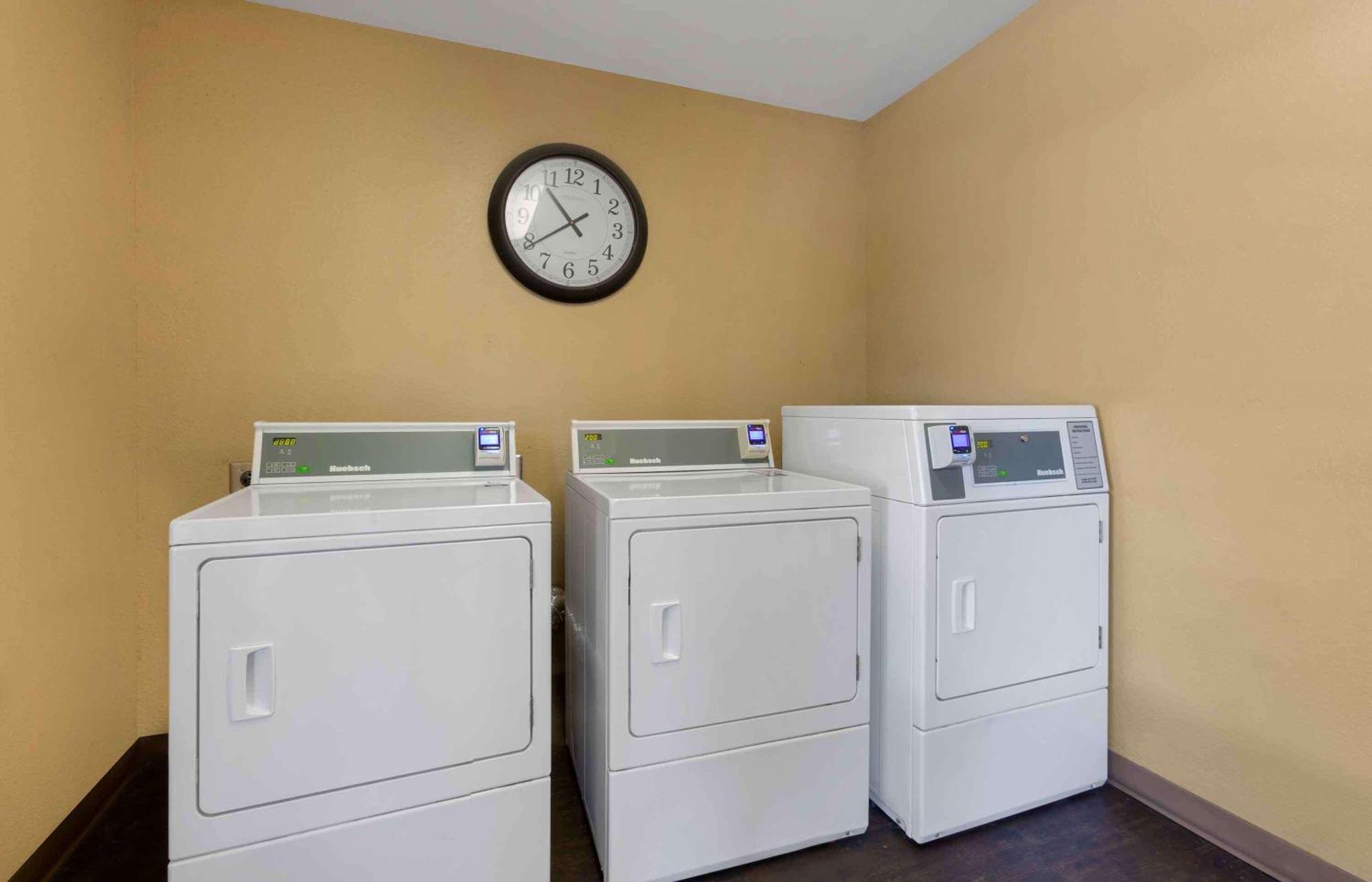 Extended Stay America Suites - Phoenix - Chandler - E Chandler Blvd מראה חיצוני תמונה