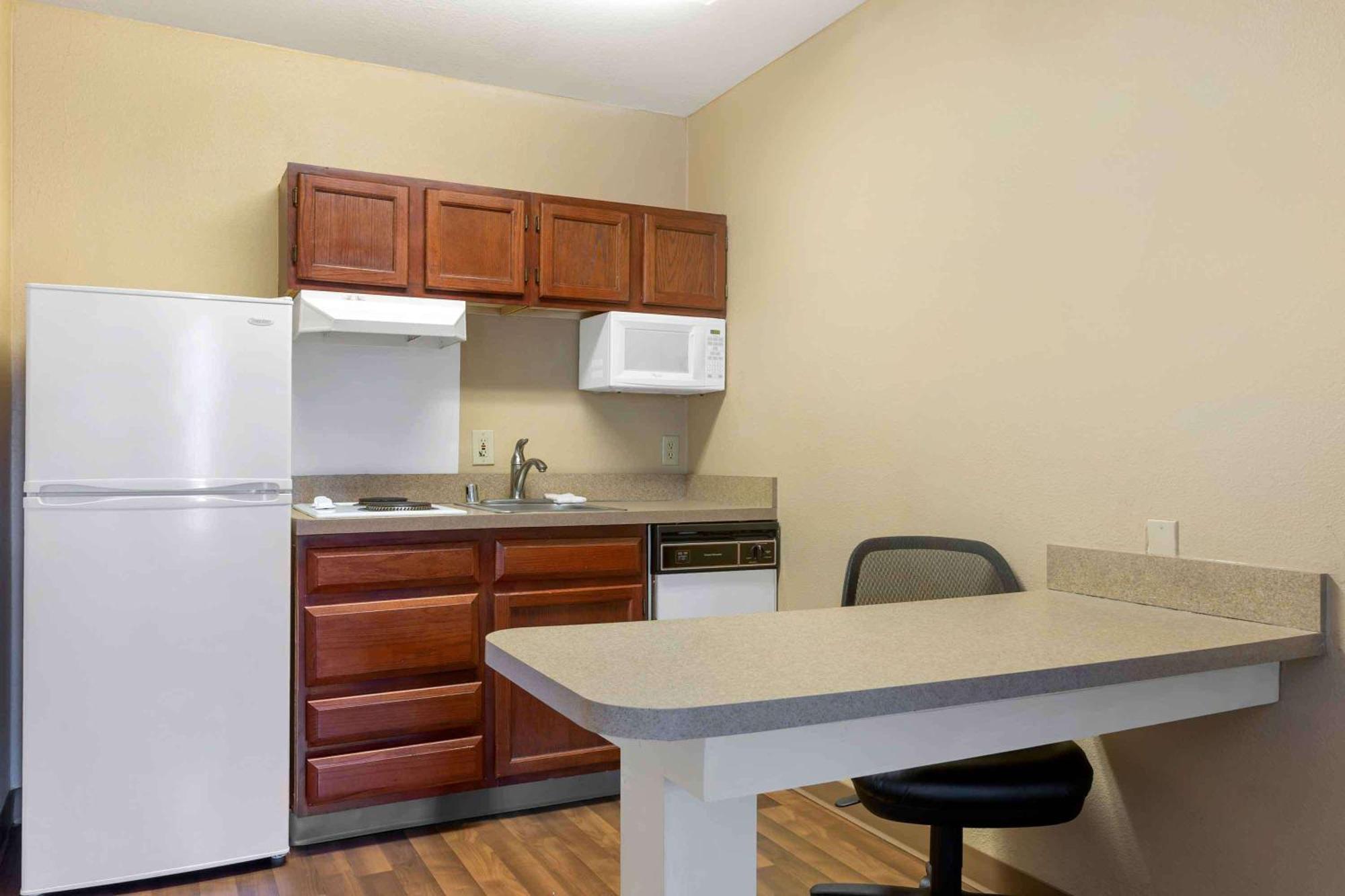 Extended Stay America Suites - Phoenix - Chandler - E Chandler Blvd מראה חיצוני תמונה