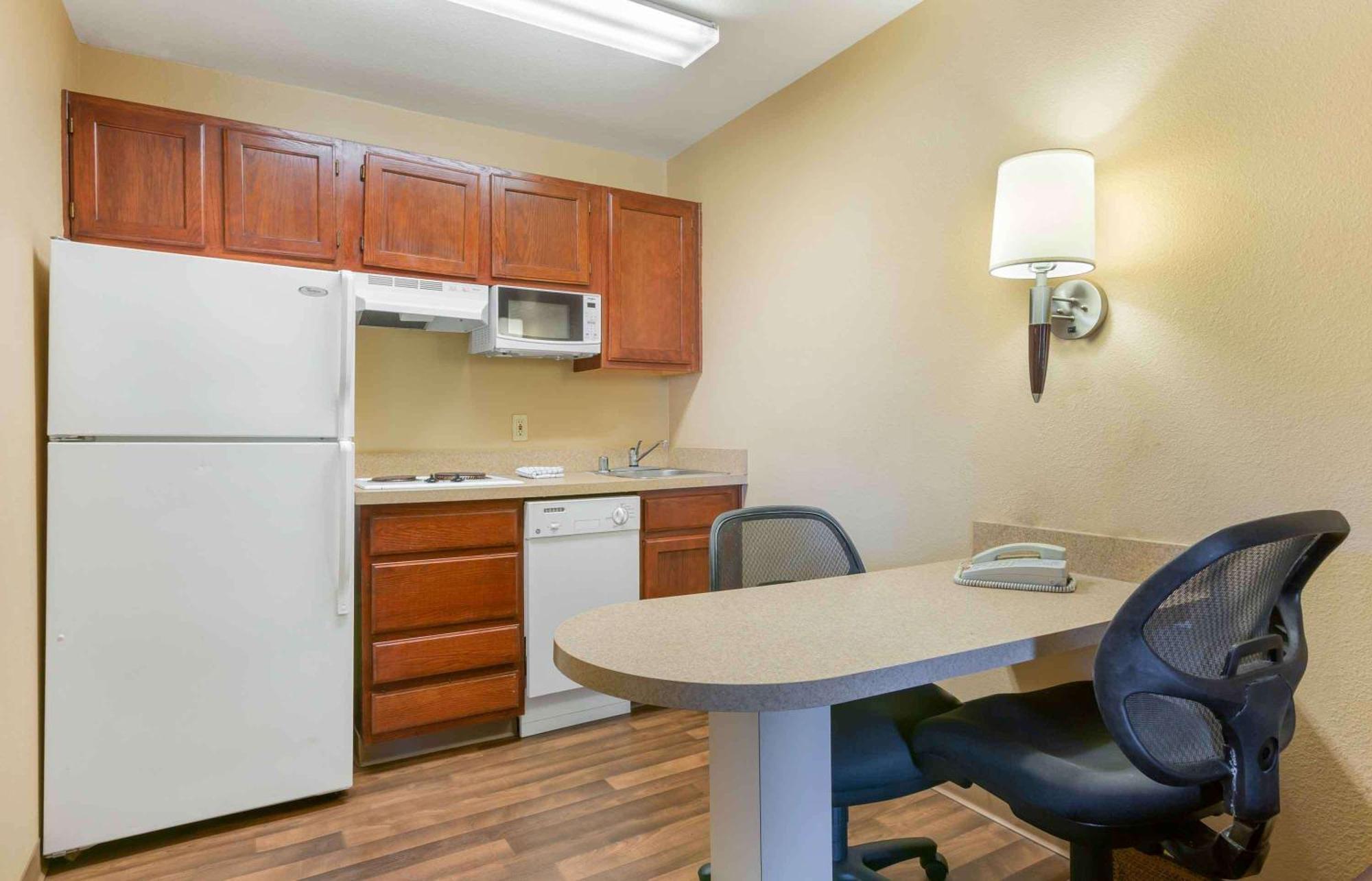 Extended Stay America Suites - Phoenix - Chandler - E Chandler Blvd מראה חיצוני תמונה