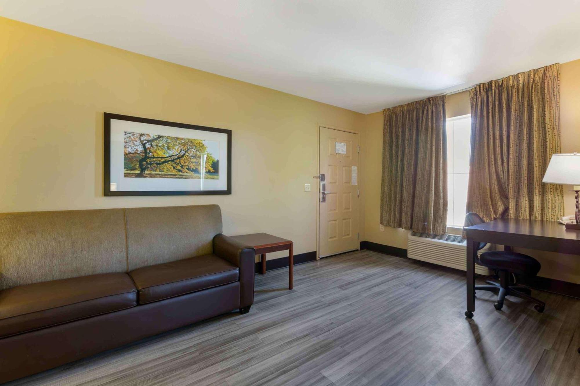 Extended Stay America Suites - Phoenix - Chandler - E Chandler Blvd מראה חיצוני תמונה