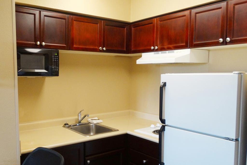 Extended Stay America Suites - Phoenix - Chandler - E Chandler Blvd מראה חיצוני תמונה