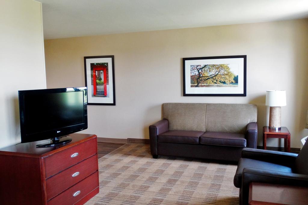 Extended Stay America Suites - Phoenix - Chandler - E Chandler Blvd מראה חיצוני תמונה